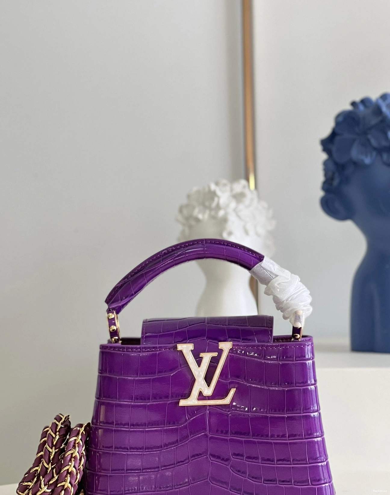 Cheap LOUIS VUITTON MINI CAPUCINES 0719